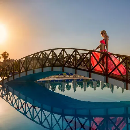 Kahya Aqua & Курортный комплекс Конаклы