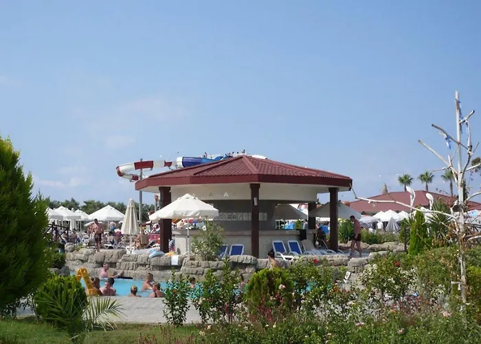 Kahya Aqua & אתר נופש קונאקלי